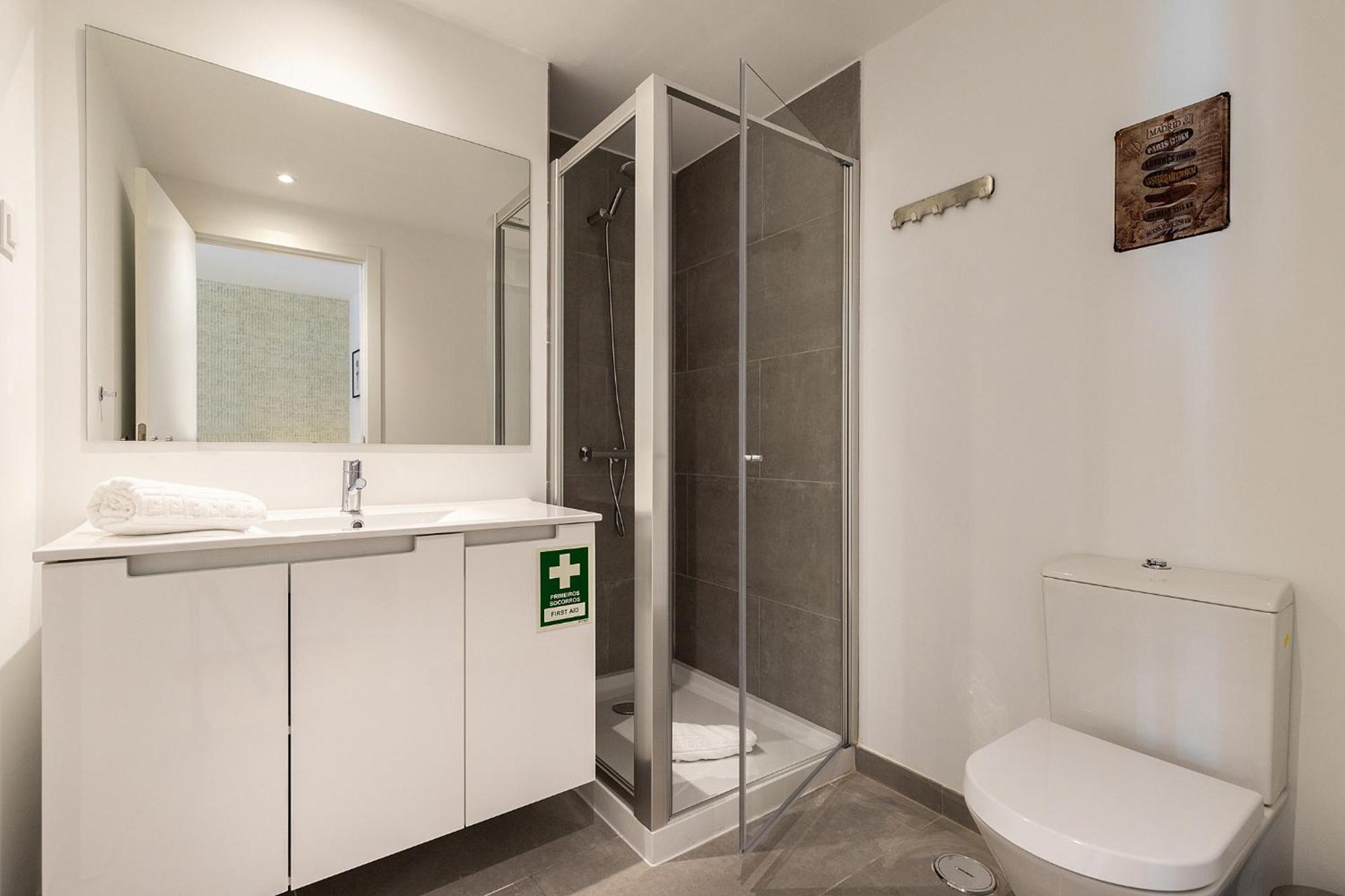 Design And Bright Near Pasteis De Belem Apartamento