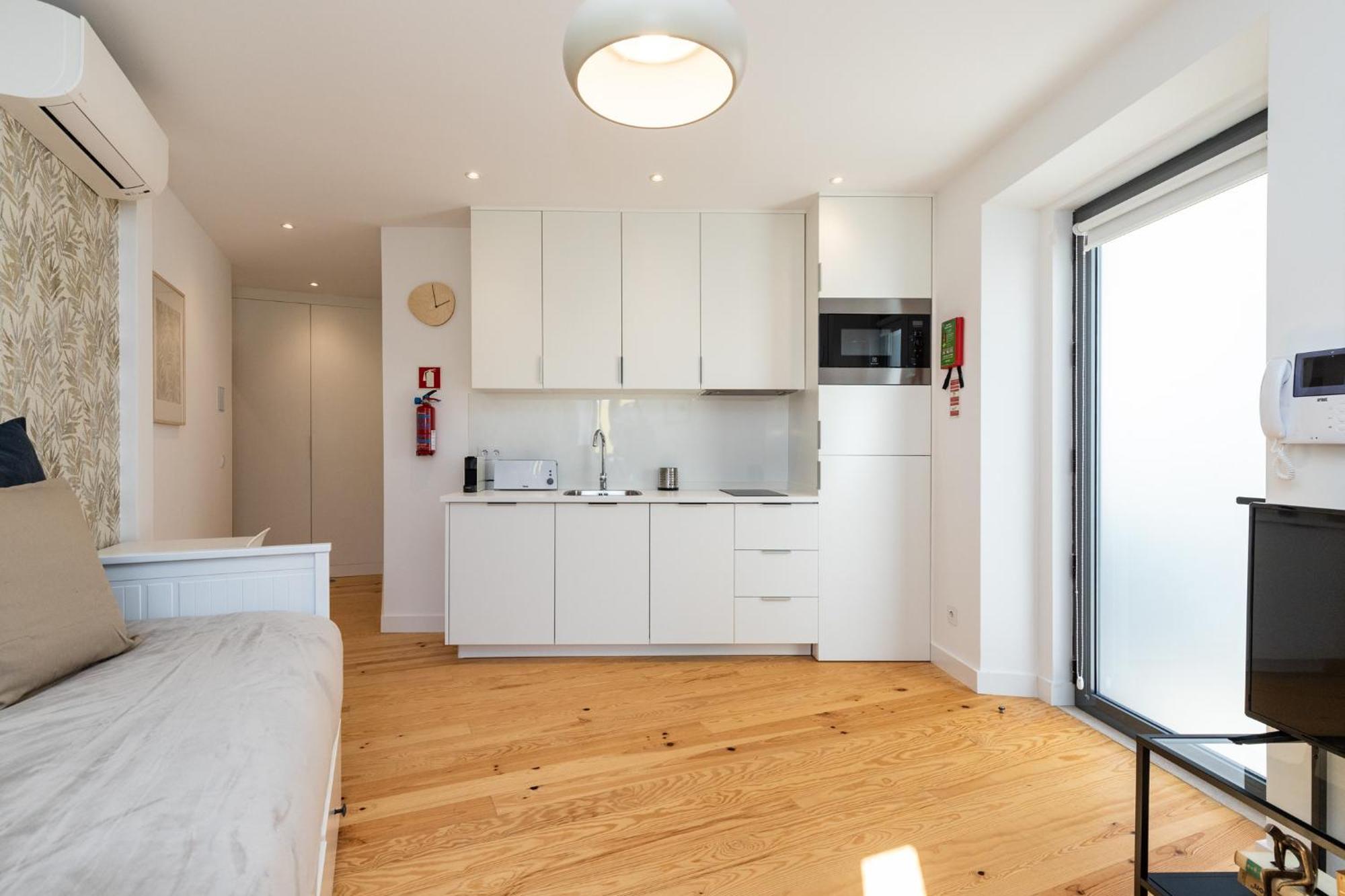 Design And Bright Near Pasteis De Belem Apartamento *