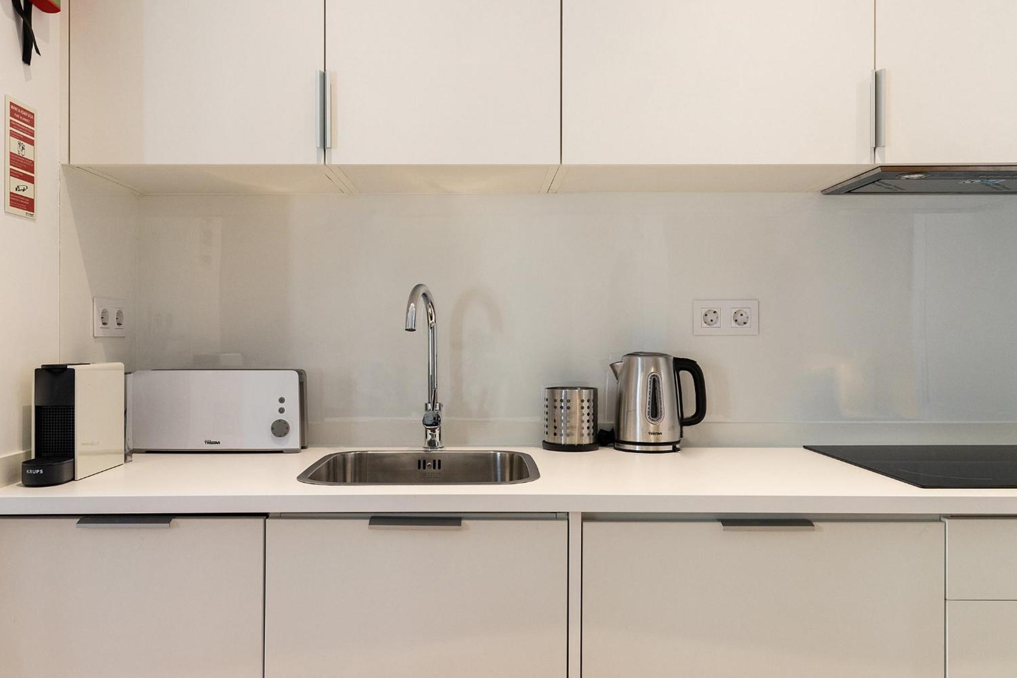 Design And Bright Near Pasteis De Belem Apartment Lissabon